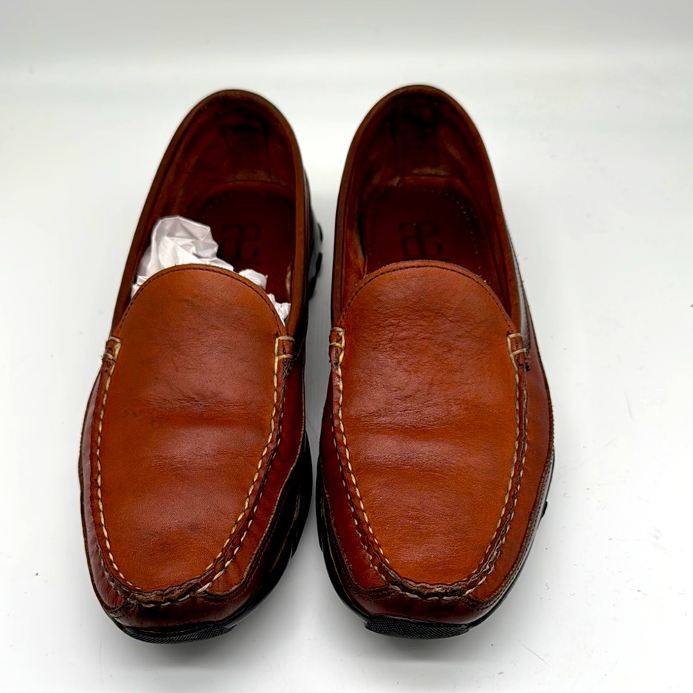 Allen Edmonds “Boulder” loafers leather upper rubber sole 10 1/2